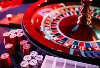 Fitur bonus dan putaran gratis dalam Hip Hop Panda